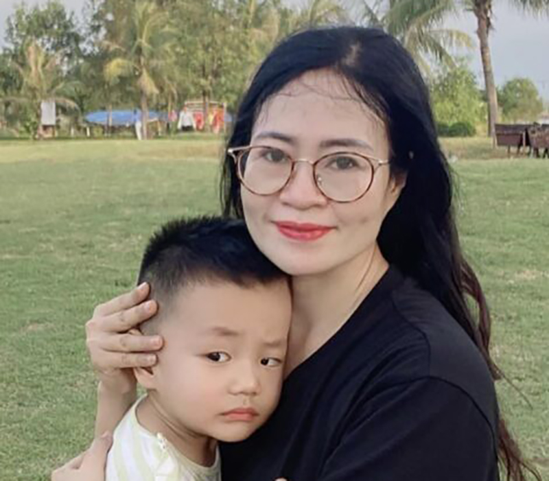 Tắc vòi trứng, 14 năm hành trình tìm con